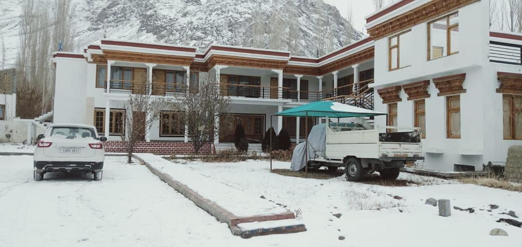 Hotel Nubra Residency Charāsa Exteriér fotografie