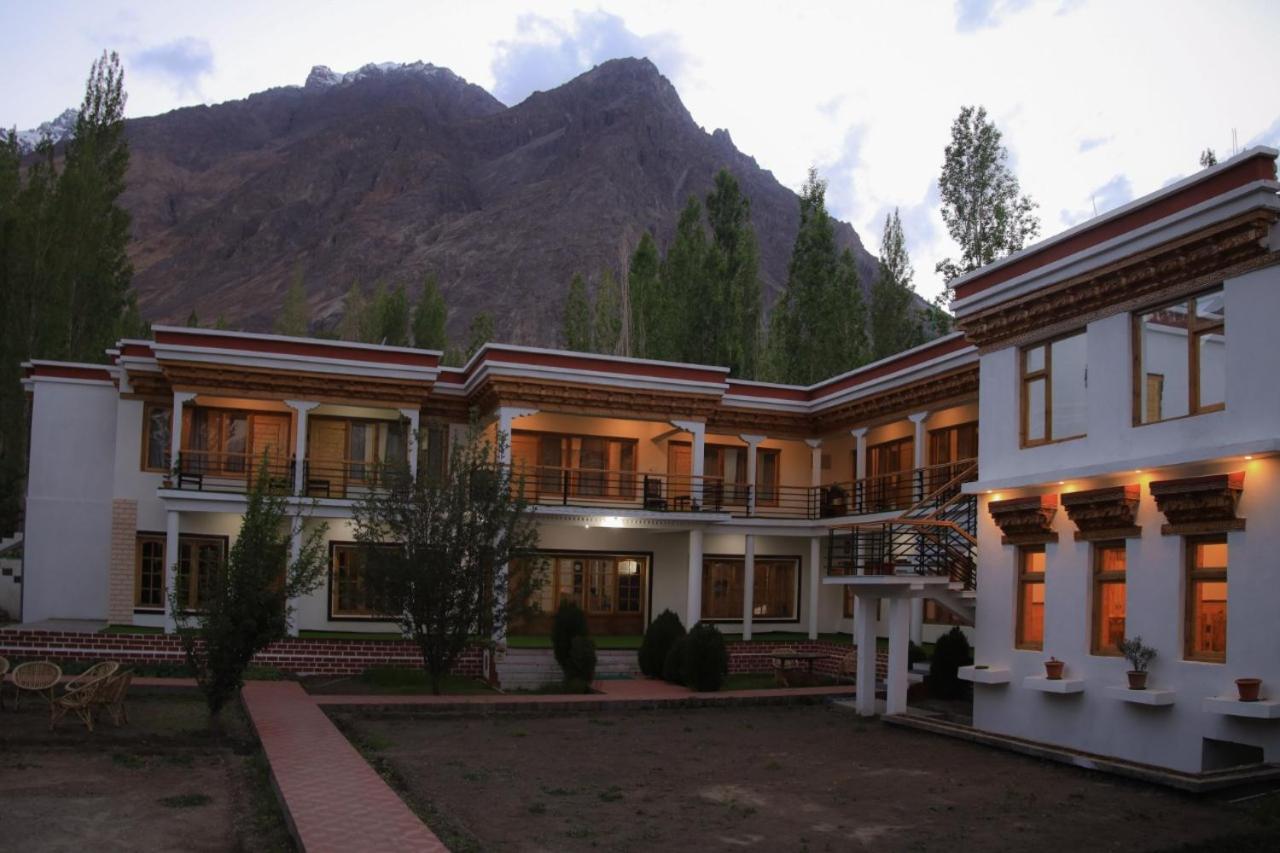 Hotel Nubra Residency Charāsa Exteriér fotografie