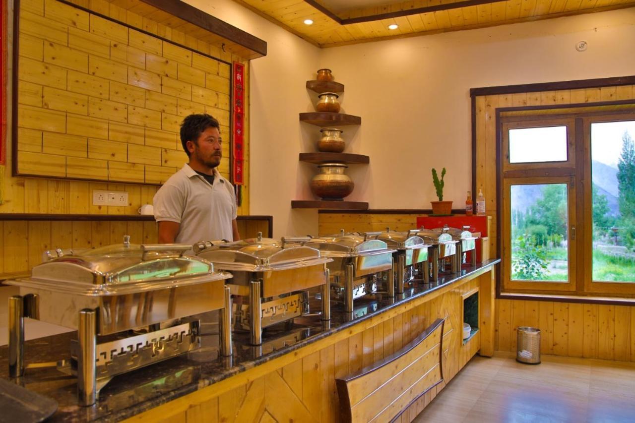 Hotel Nubra Residency Charāsa Exteriér fotografie